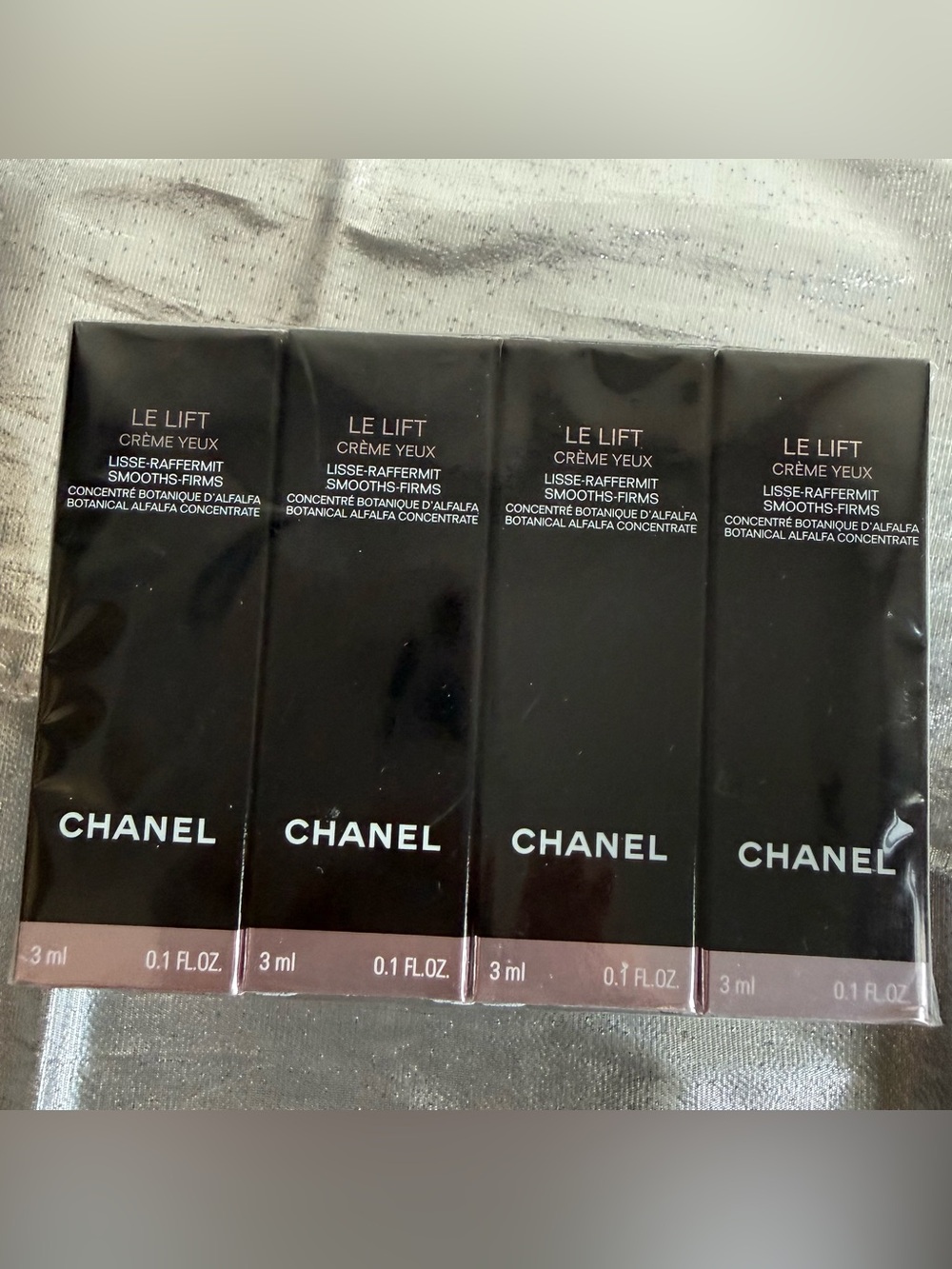 12 Of CHANEL Le Lift Crème Yeux Eye Botanical Alfalfa Cream 1 oz 30 ml-
